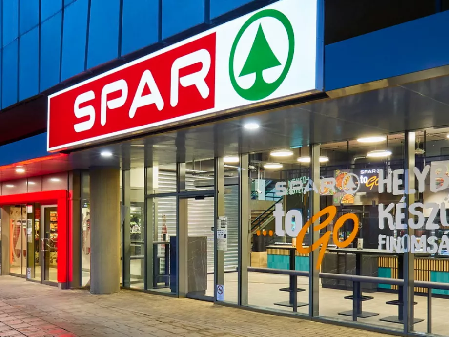 Másfél milliárdos modernizáció: Győrben és Erdőkertesen is megújultak a SPAR szupermarketek