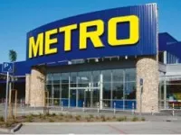 Demonstrálnak a Metro dolgozói