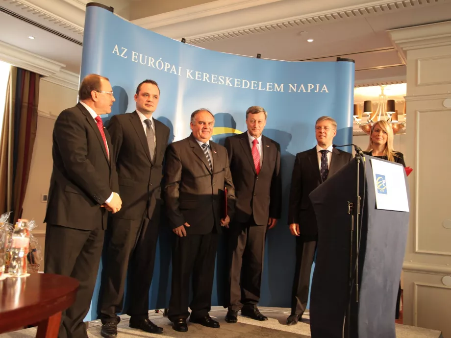 Az összefogást ünnepelte a kereskedelmi szakma