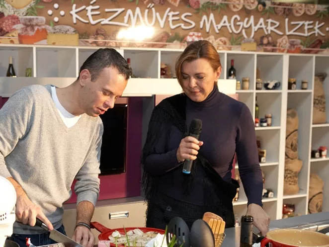 Házhoz mennek a magyar ízek