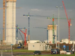 A plázastop alatt is épül pláza