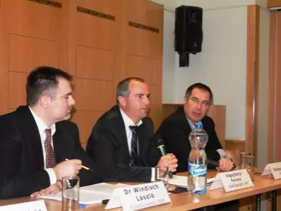 A pénztárgép rendeletben érintett szereplőkkel tárgyalt a NAV és az NGM