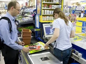 Egyre népszerűbb az eurós fizetés a Praktikerben