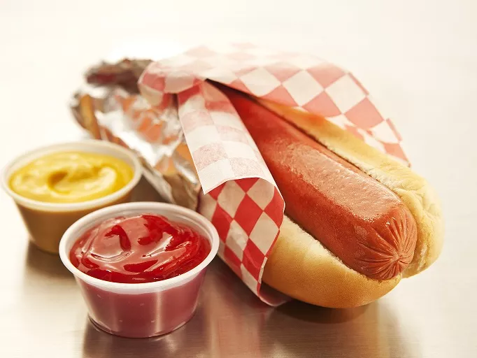 A „disznókirály” felfalta a legnagyobb amerikai hot dog gyártót
