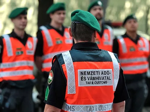 Együttes fellépés a feketegazdaság ellen