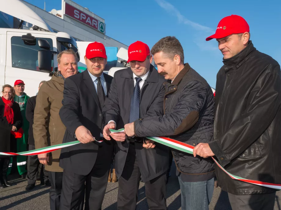 Új szerelvényekkel bővült a SPAR tehergépjármű parkja