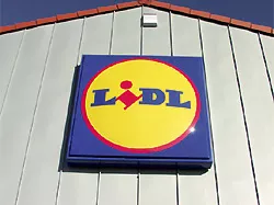 A Lidl eltávolítja az édességeket a kasszazónából