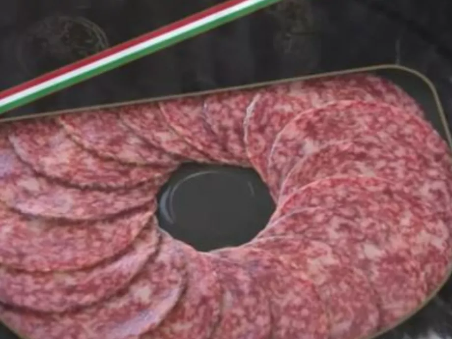 Új csomagolásban a PICK szalámik