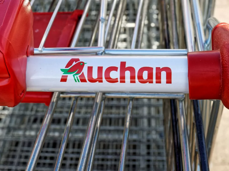 Az élelmezéshez köthető, társadalmi célú projekteket támogat az Auchan