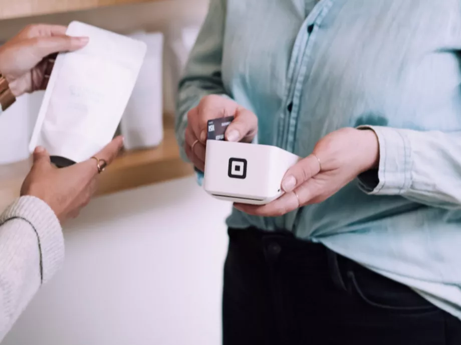 Minden harmadik magyar kártyabirtokos fizet rendszeresen mobillal