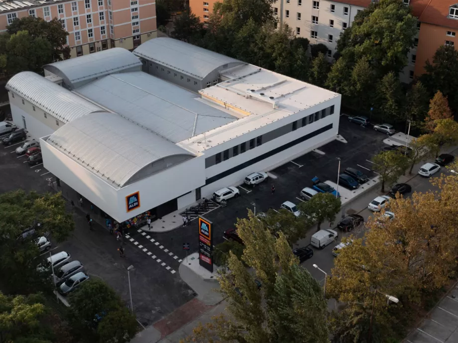 Másodszor jelentett be árcsökkentést a héten az ALDI