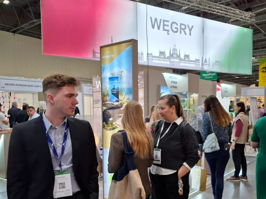 Magyar közösségi stand a WorldFood Poland kiállításon