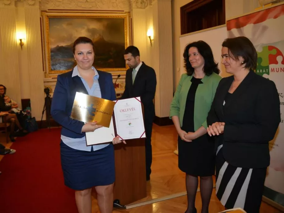 Családbarát díjjal tüntették ki a dm-et