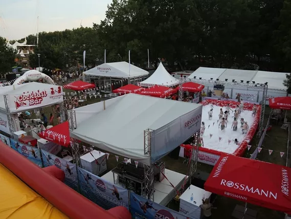 Rossmann fesztiváldrogéria és habparti a Szigeten