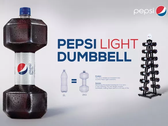 Súlyzó lett a kétliteres Pepsi Light palackból