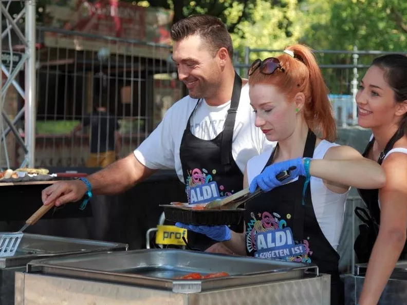 Megnyitotta első non-stop nyitva tartó magyarországi üzletét az ALDI