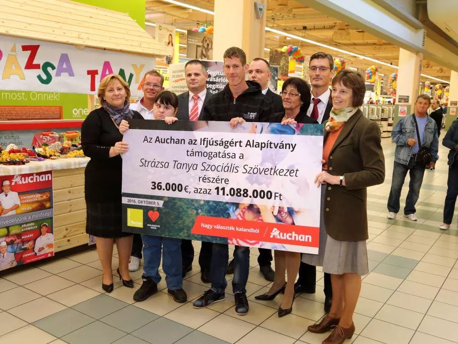 170 000 euróval támogatja 20 hazai civil szervezet működését az Auchan