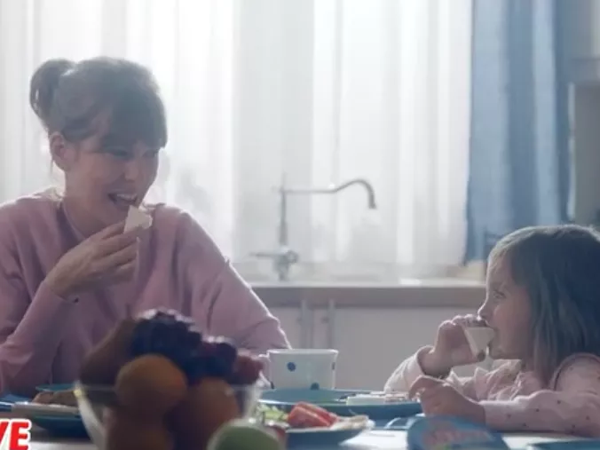 Bensőséges pillanatok a Medve sajt új reklámjaiban