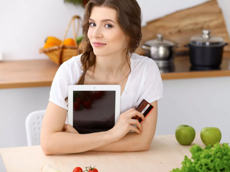 Teszt: a Tescónál vagy az Auchannál jobb az online bevásárlás?