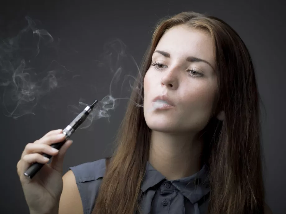Az e-cigi növeli a szívroham kockázatát