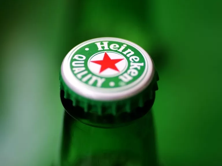 Végleg bezár a Heineken martfűi gyára