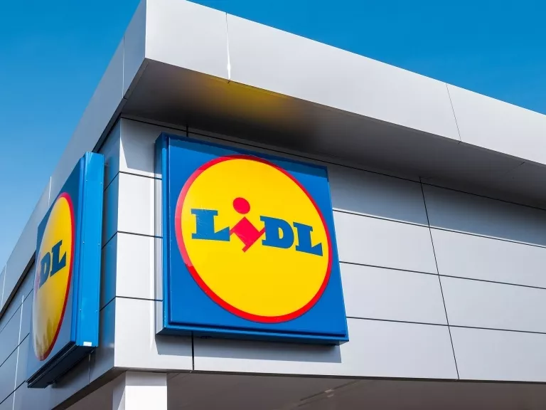 Rászoruló gyerekeket támogat a Lidl