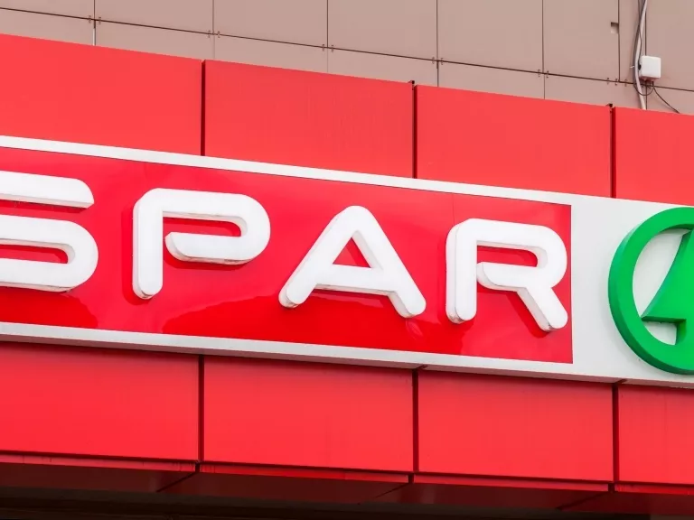 A SPAR nem alkalmazza a túlóratörvényt