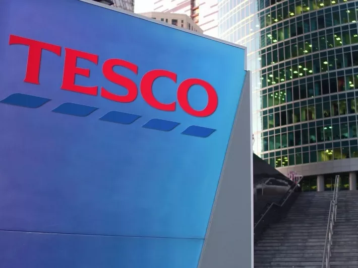 Itthon nem tervezi boltok bezárását a Tesco