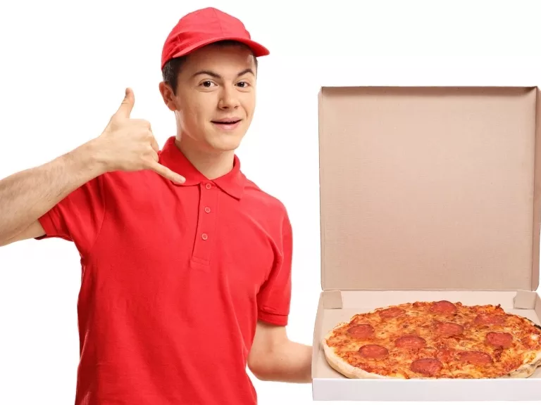 Itthon a házhoz rendelt ételek negyede pizza