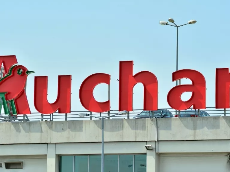 Kreatív iskolatáskaterveket vár az Auchan