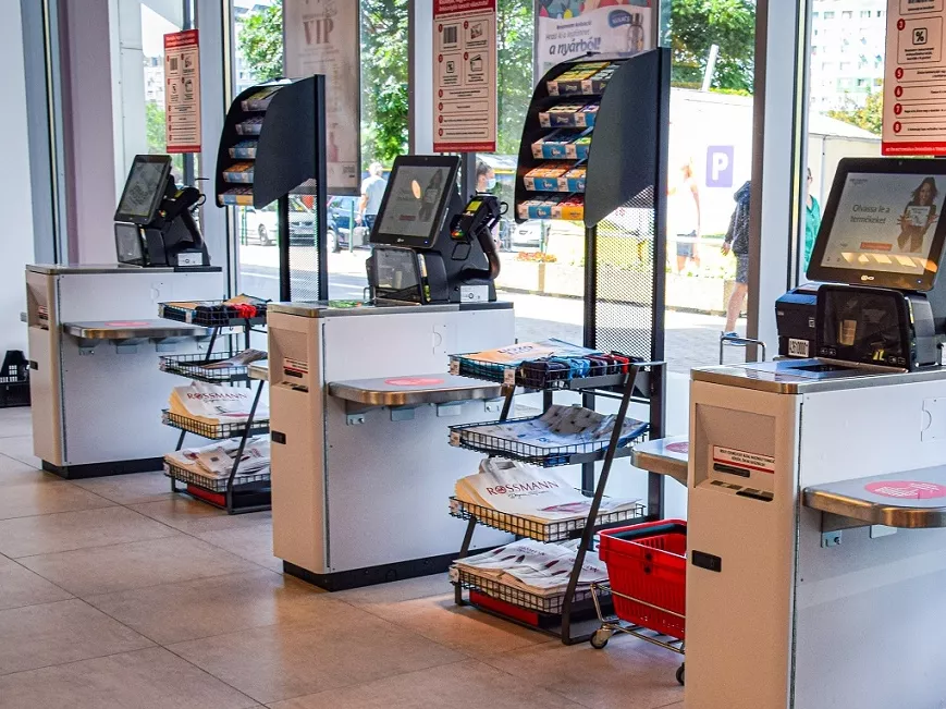 Önkiszolgáló kasszákat telepített a Rossmann