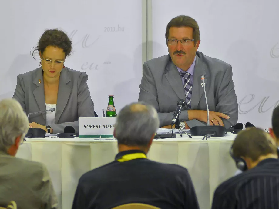 Az uborkaügy vitte a prímet az EU-miniszteri találkozón, Debrecenben