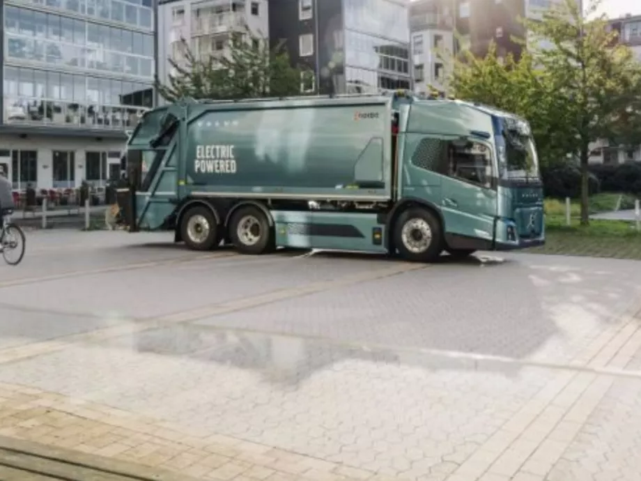 A Volvo bemutatja első olyan teherautóját, amelyet kizárólag elektromos hajtással dobnak piacra