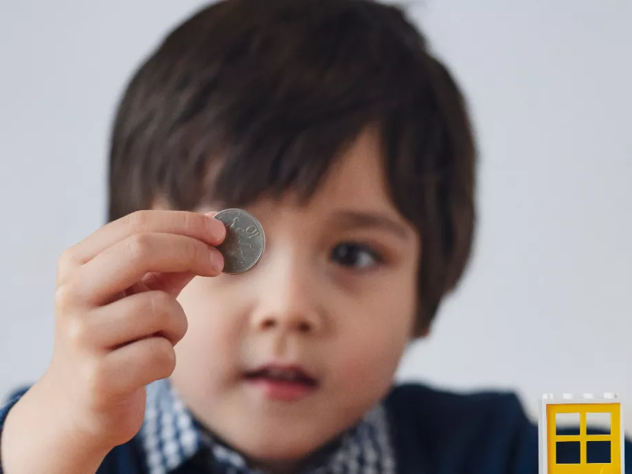 Gyerekek pénzügyi edukációjához adott ki mesekönyvet az Erste