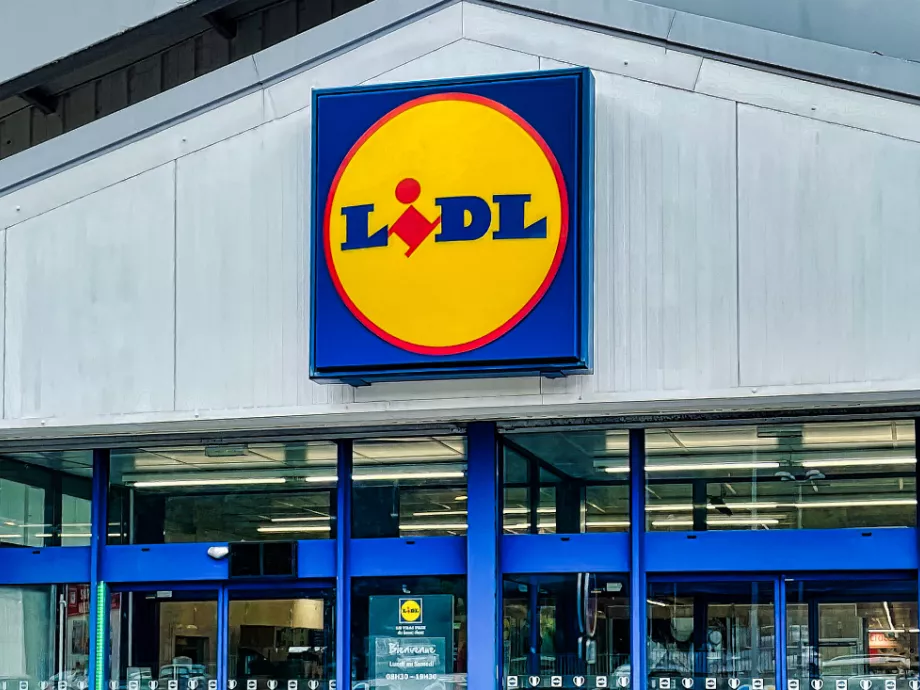 Több mint 1200 termék ára csökkent egy év alatt a Lidl Magyarországnál