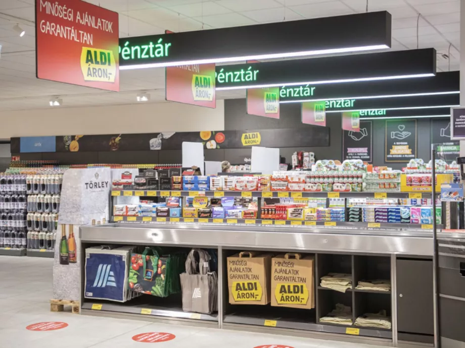 160 ezer vásárló élt az ALDI rendkívüli ruházati akciójával