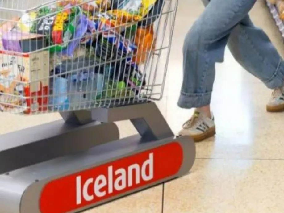 Nincs ideje edzőteremre? Használjon bevásárlószánkót!