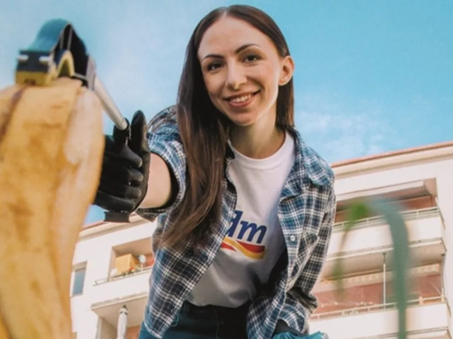 Bővíti önkéntes programját a dm