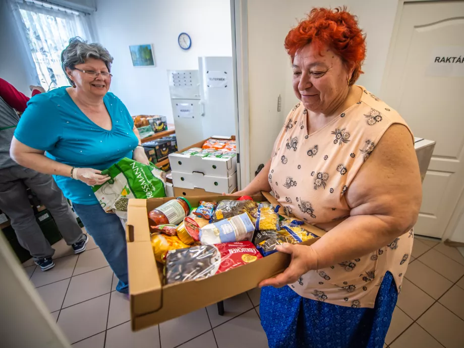 Élelmiszerbank:100 ezer kiló adomány a tét