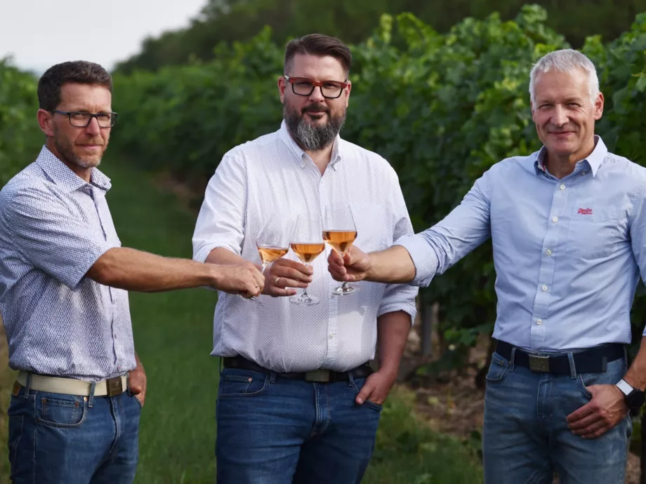 Ez a magyar pezsgő aratott történelmi sikert Franciaországban