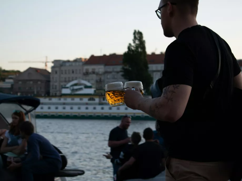 Történelmi mélyponton a cseh sörfogyasztás
