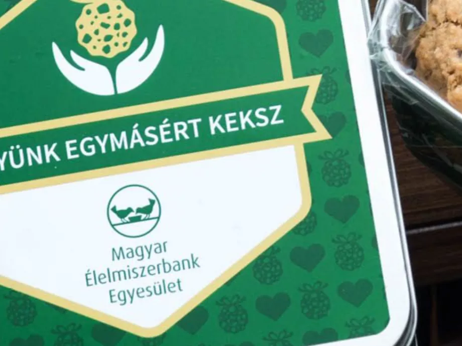 Jótékonyság és ajándékozás egyben