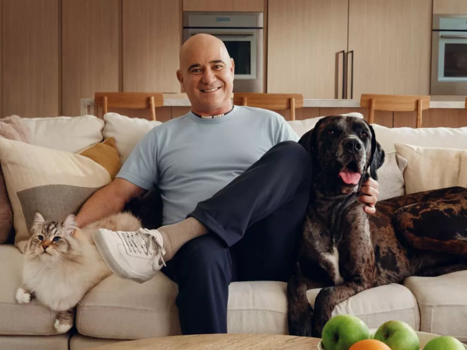 Andre Agassi a SILVERCREST arca: háztartási technológiai termékeket ajánl a teniszező