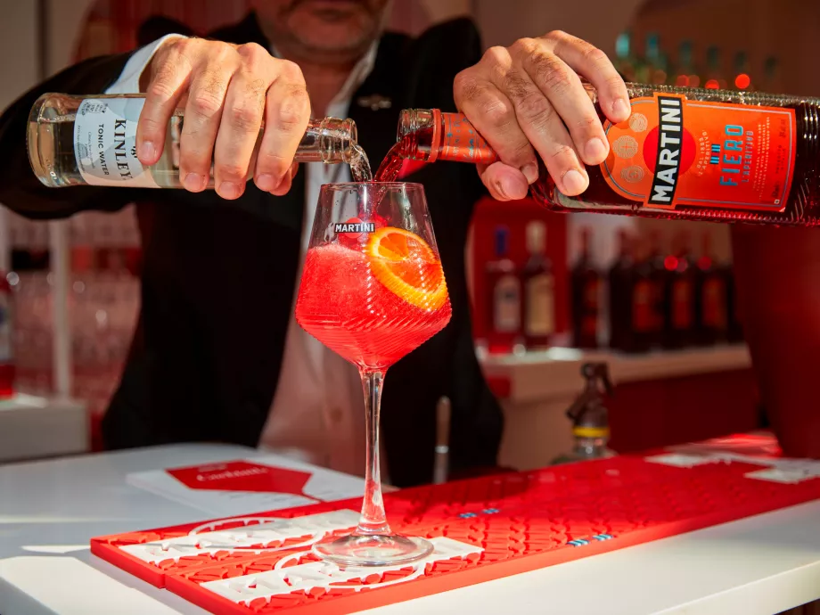 Stílust szab az aperitivónak a Martini