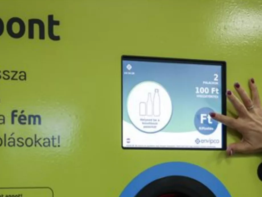 Késik az új PET-palack visszaváltási rendszer bevezetése