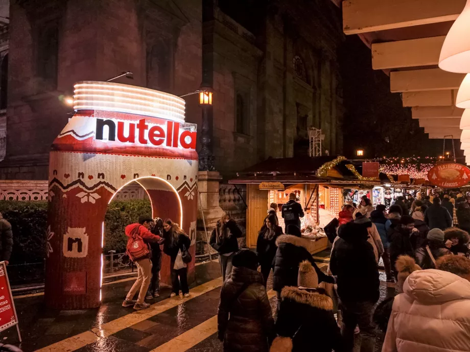 Saját standdal vesz részt a Nutella az Advent Bazilika vásárban