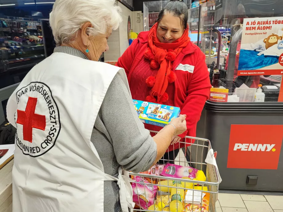 Rekorderedmény a Penny és a Magyar Vöröskereszt adománygyűjtésén