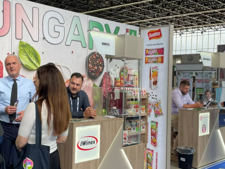 Saját márkákban is utazik az AMC