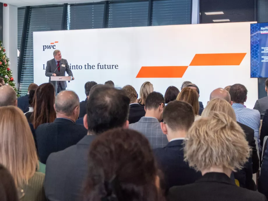 Új irodával erősíti kelet-magyarországi pozícióját a PwC