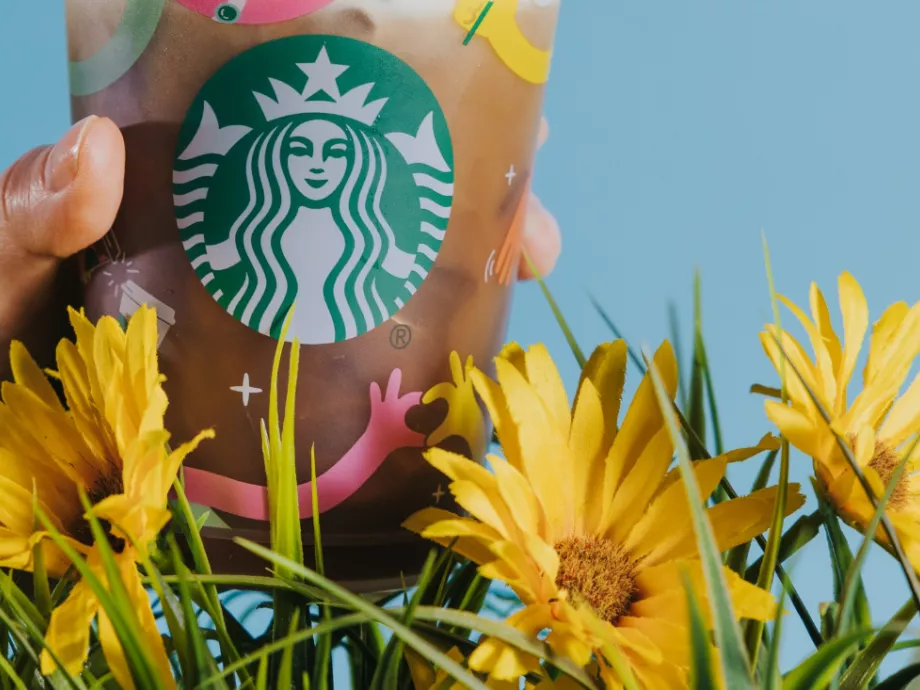 Környezettudatos akciókkal készül a Föld napjára a Starbucks